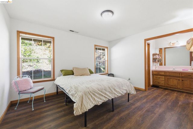 21440 N Tuolumne Rd, Twain Harte, CA 95383