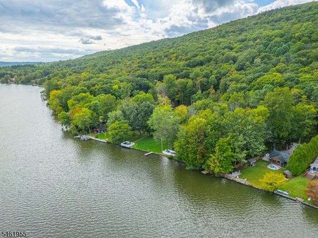 207 Bearfort Rd, West Milford Twp., NJ 07480