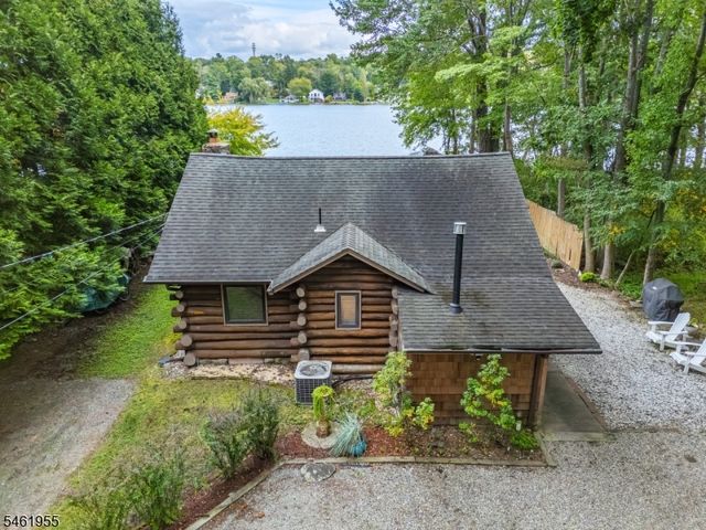 207 Bearfort Rd, West Milford Twp., NJ 07480