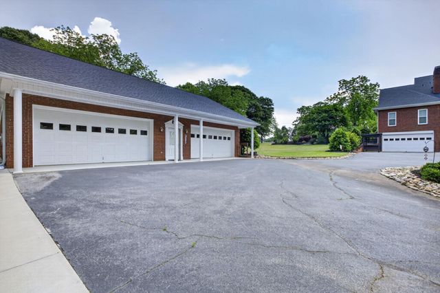 646 Harrison Bridge Road, Simpsonville, SC 29680