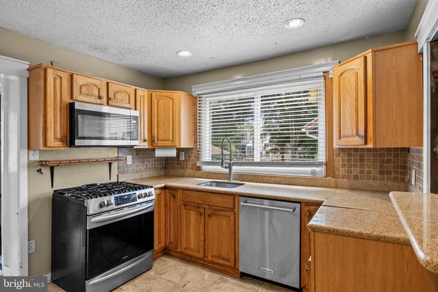 120 W FEDERAL ST, Burlington, NJ 08016