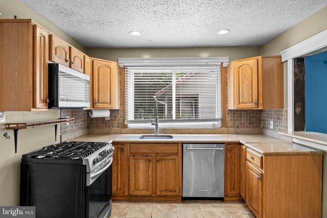 120 W FEDERAL ST, Burlington, NJ 08016