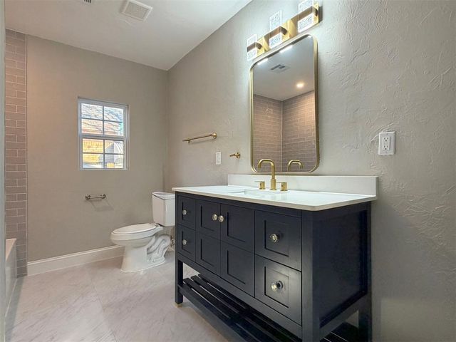 2820 NW 22nd Street, Oklahoma City, OK 73107