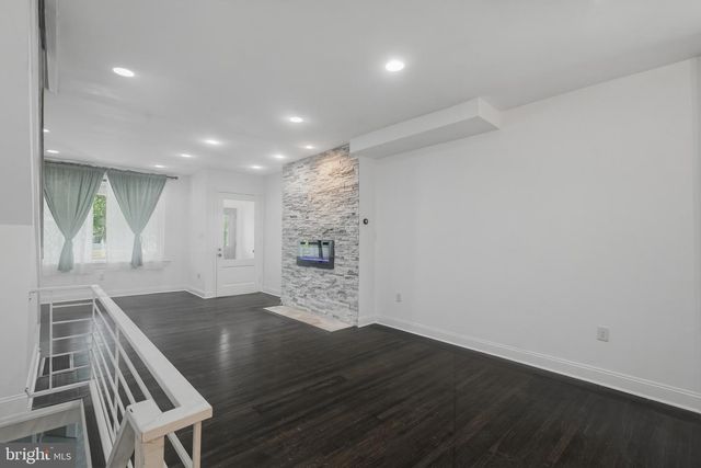 1029 S 51ST ST, Philadelphia, PA 19143