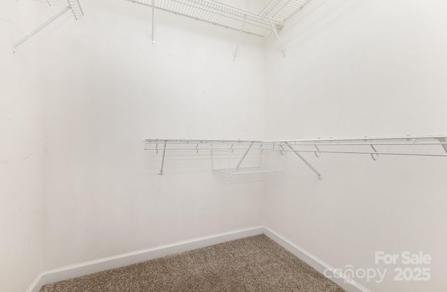 8572 Highland Glen Drive, Charlotte, NC 28269