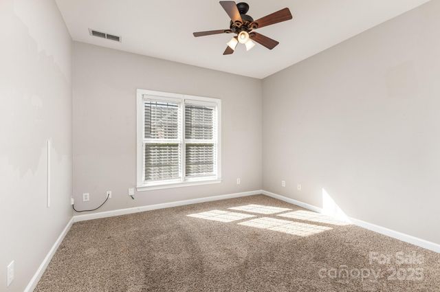 8572 Highland Glen Drive, Charlotte, NC 28269