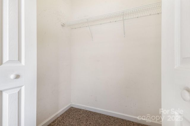 8572 Highland Glen Drive, Charlotte, NC 28269