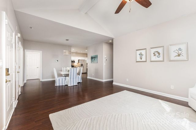 8572 Highland Glen Drive, Charlotte, NC 28269