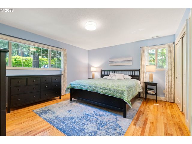 17375 ALPINE Way, Lake Oswego, OR 97034