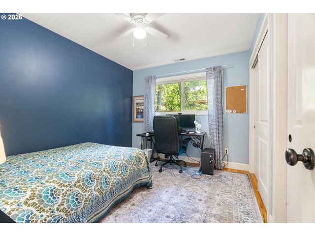 17375 ALPINE Way, Lake Oswego, OR 97034