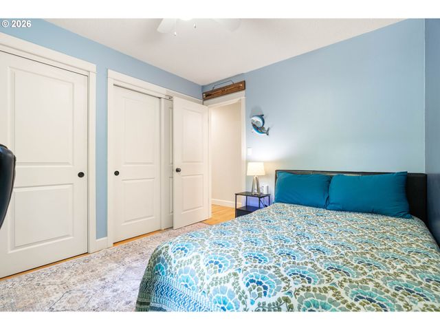 17375 ALPINE Way, Lake Oswego, OR 97034