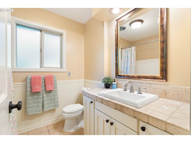 17375 ALPINE Way, Lake Oswego, OR 97034