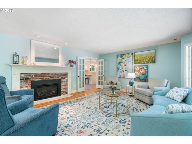 17375 ALPINE Way, Lake Oswego, OR 97034