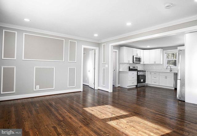 7924 OAKDALE AVE, Baltimore, MD 21237