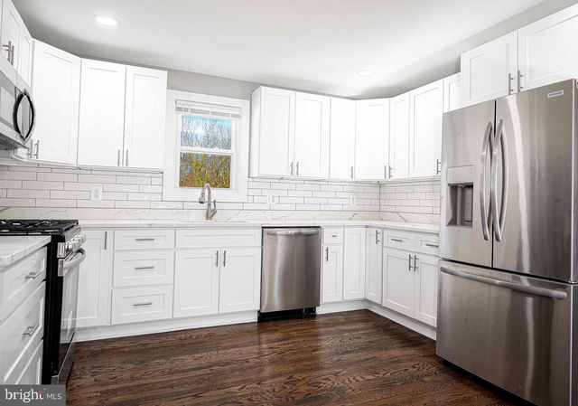 7924 OAKDALE AVE, Baltimore, MD 21237