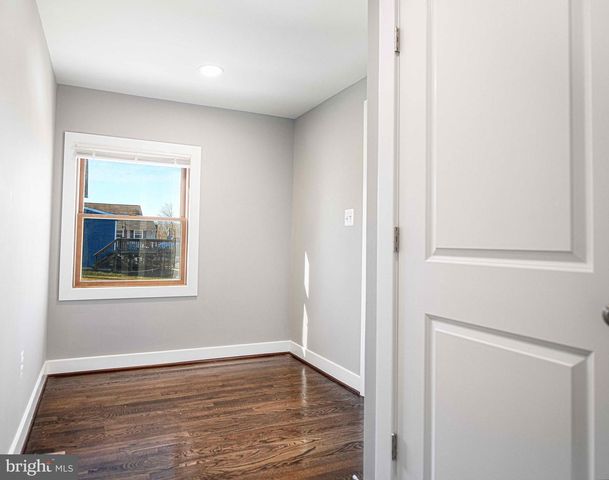 7924 OAKDALE AVE, Baltimore, MD 21237