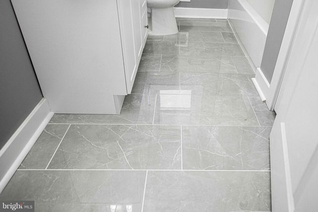 7924 OAKDALE AVE, Baltimore, MD 21237