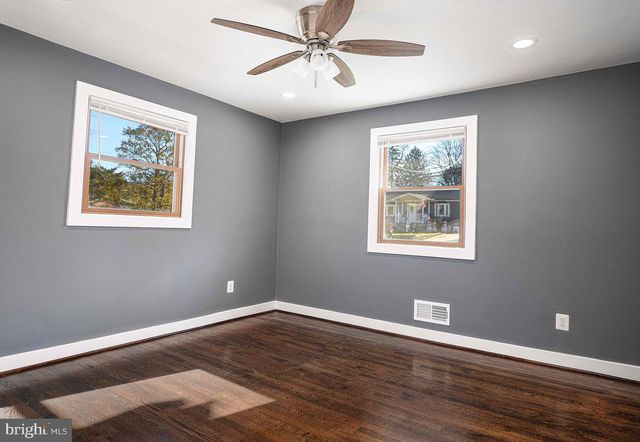 7924 OAKDALE AVE, Baltimore, MD 21237