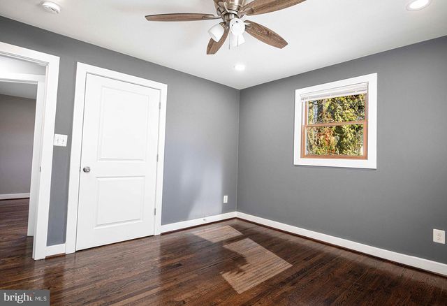 7924 OAKDALE AVE, Baltimore, MD 21237