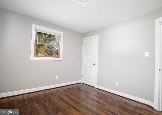 7924 OAKDALE AVE, Baltimore, MD 21237