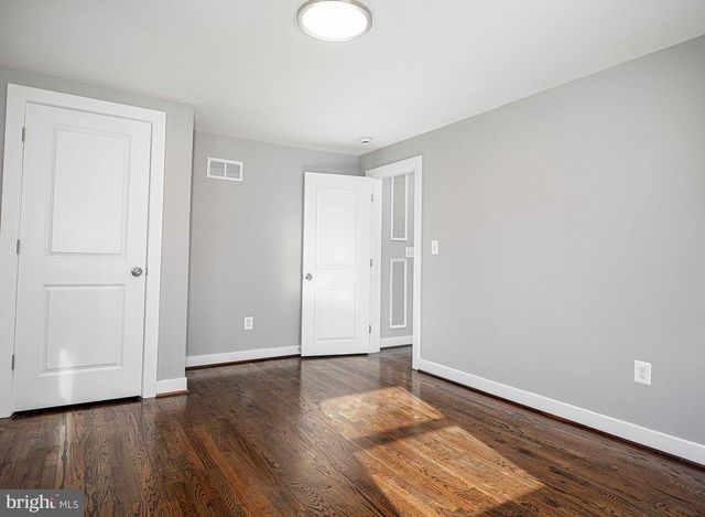 7924 OAKDALE AVE, Baltimore, MD 21237