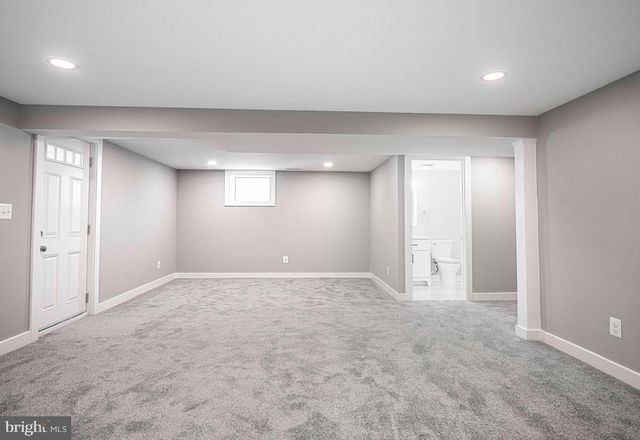 7924 OAKDALE AVE, Baltimore, MD 21237