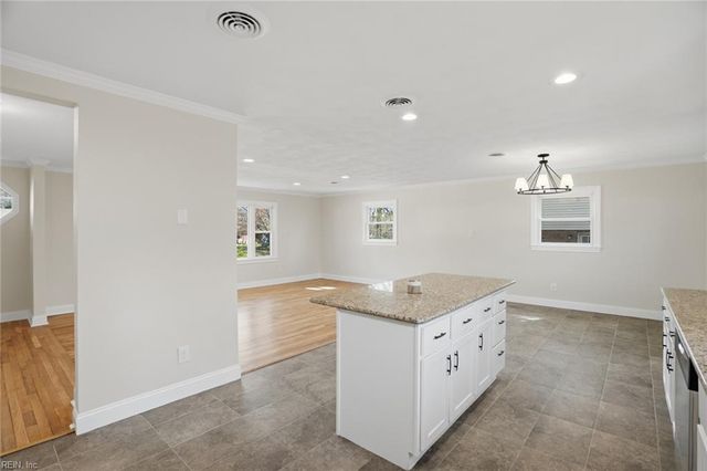 5309 Hamilton LN, Virginia Beach, VA 23462