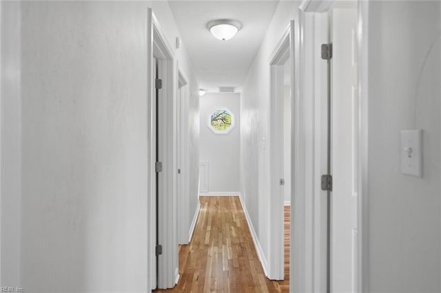 5309 Hamilton LN, Virginia Beach, VA 23462