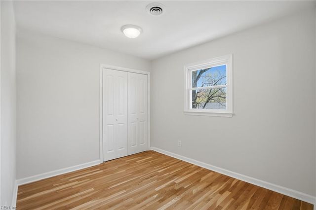 5309 Hamilton LN, Virginia Beach, VA 23462