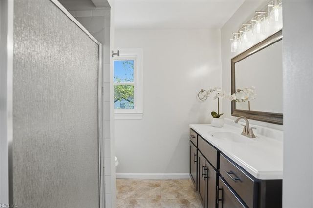 5309 Hamilton LN, Virginia Beach, VA 23462