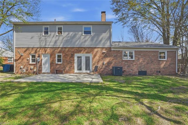 5309 Hamilton LN, Virginia Beach, VA 23462