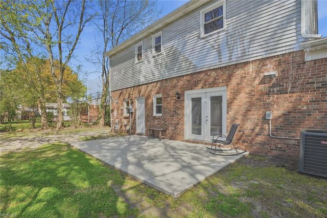 5309 Hamilton LN, Virginia Beach, VA 23462