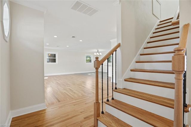 5309 Hamilton LN, Virginia Beach, VA 23462