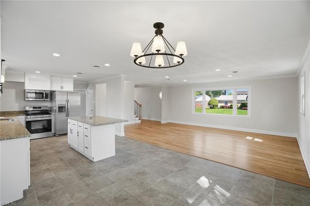 5309 Hamilton LN, Virginia Beach, VA 23462