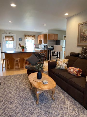 115-123 Church Street, Cambridge, VT 05464