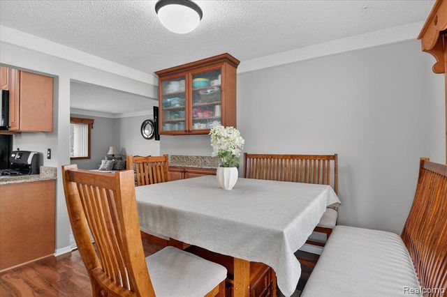 19523 Plumwoode Court, Brownstown, MI 48183