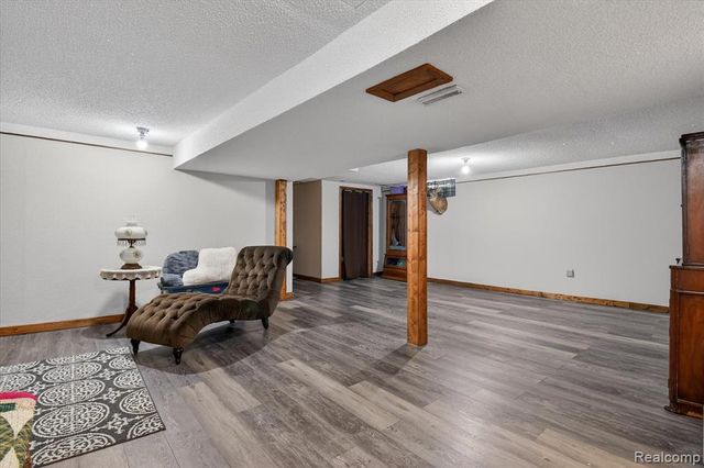 19523 Plumwoode Court, Brownstown, MI 48183