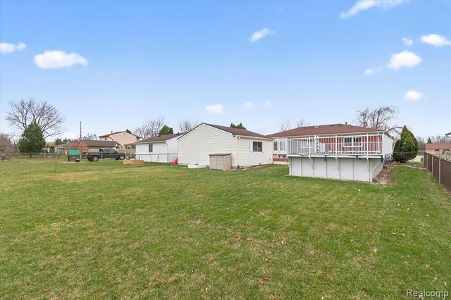 19523 Plumwoode Court, Brownstown, MI 48183