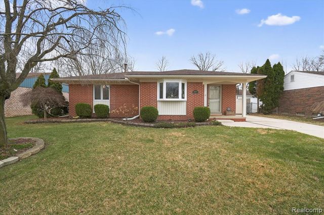 19523 Plumwoode Court, Brownstown, MI 48183