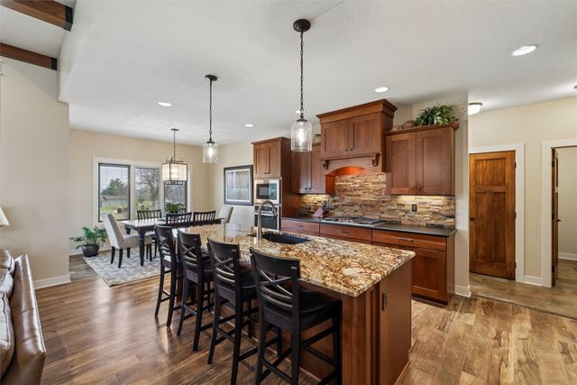 7821 NW 104th Court, Johnston, IA 50131