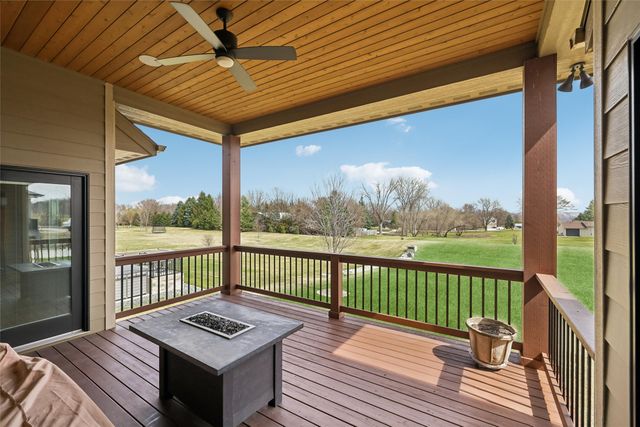 7821 NW 104th Court, Johnston, IA 50131