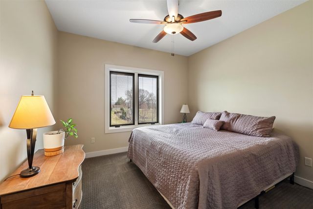 7821 NW 104th Court, Johnston, IA 50131