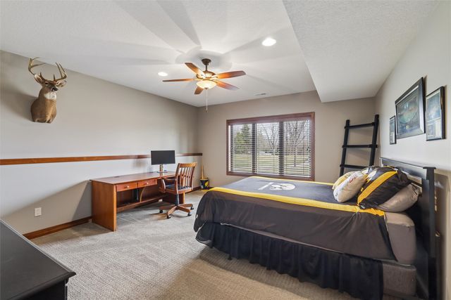 7821 NW 104th Court, Johnston, IA 50131