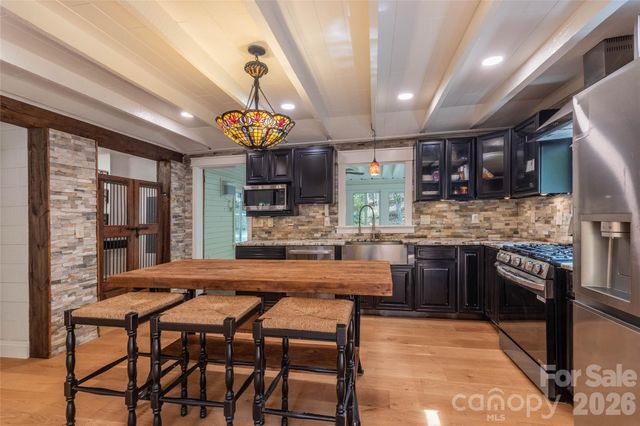 214 Chin Tree Road, Sylva, NC 28779