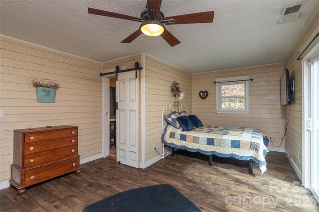 214 Chin Tree Road, Sylva, NC 28779