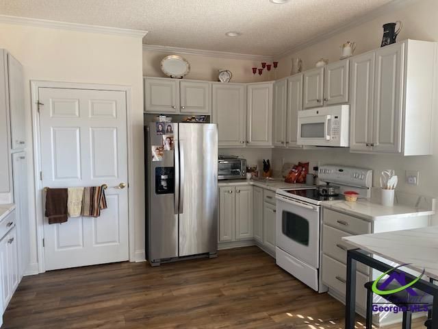 304 S Houston Springs Boulevard, Perry, GA 31069