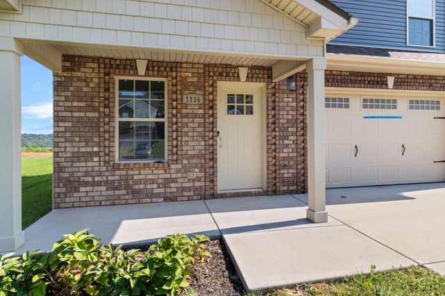 1116 Cardinal Creek Dr, Clarksville, TN 37040