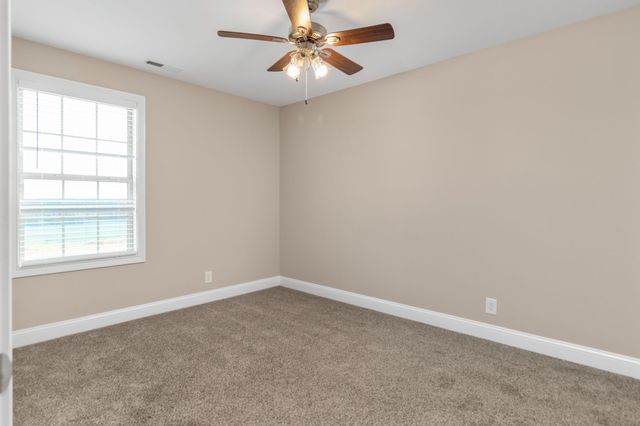 1116 Cardinal Creek Dr, Clarksville, TN 37040