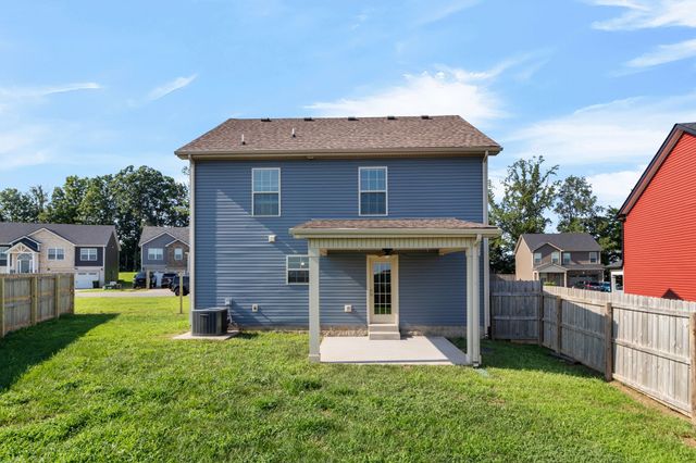 1116 Cardinal Creek Dr, Clarksville, TN 37040