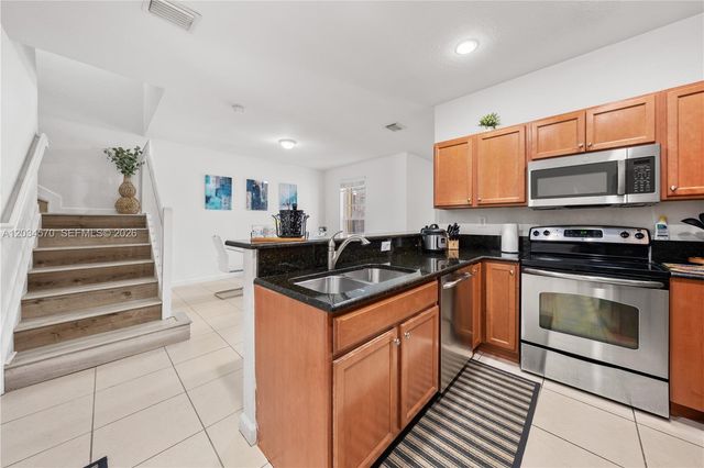 16958 SW 92nd St 16958, Miami, FL 33196